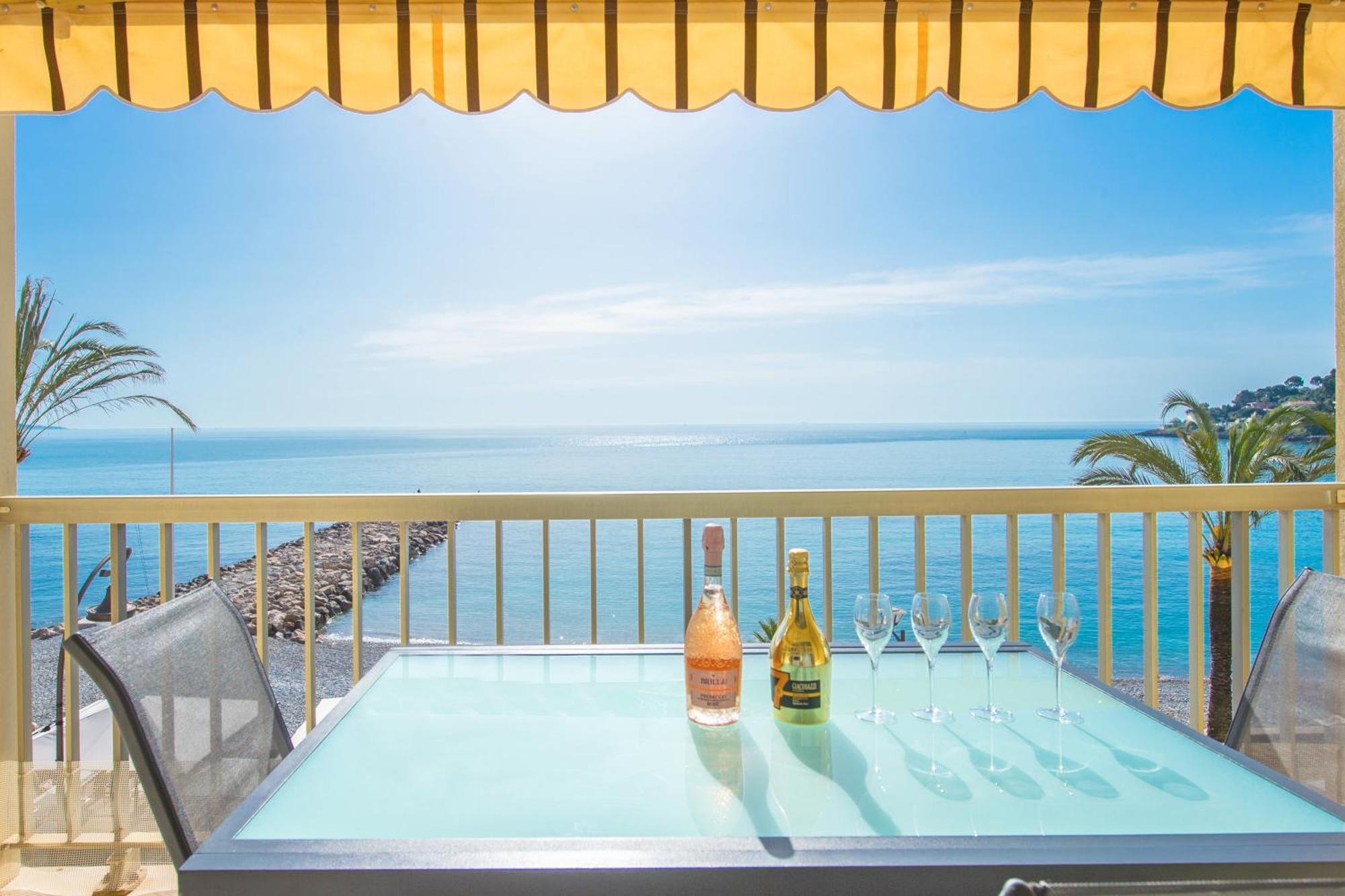 Roquebrune Plage - Terrace Splendid Sea View - BW Ngoại thất bức ảnh